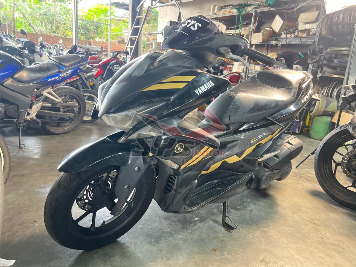 YAMAHA NVX 155