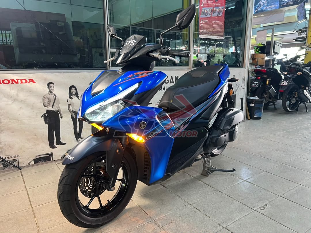 YAMAHA NVX V2