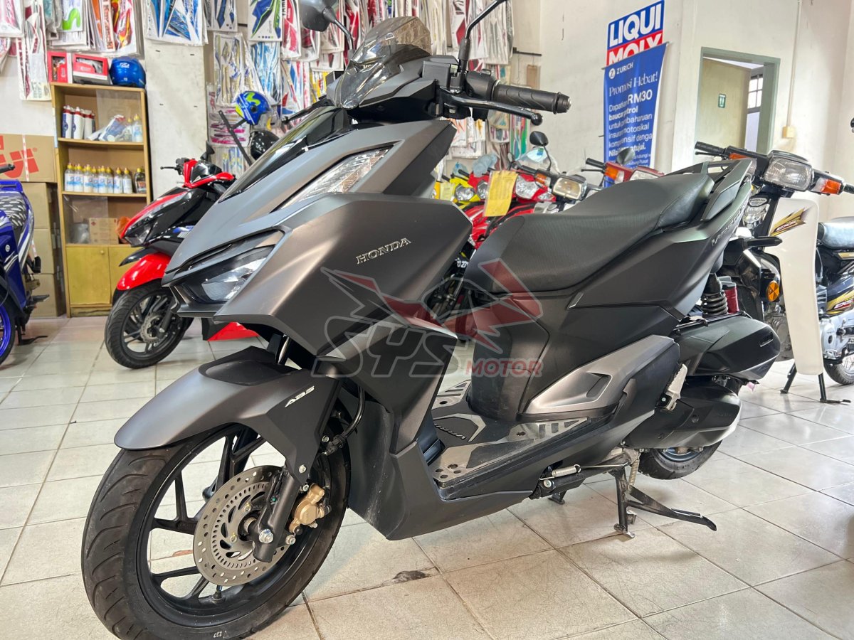 HONDA VARIO 160 (SPECIAL EDITION)